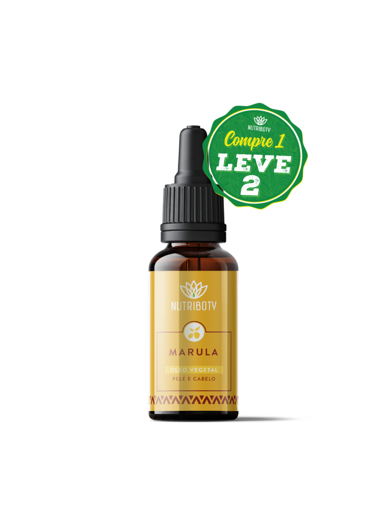 O 100% natural e sustentável Óleo Vegetal de Marula da Nutriboty é perfeito para o combate ao envelhecimento da pele. O seu poder antibacteriano e anti-inflamatório auxilia também no tratamento da acne e peles sensíveis. É ideal para adicionar à sua rotina de beleza. Melhore o seu bem-estar e beneficie das vantagens da aromaterapia com os nossos óleos vegetais!