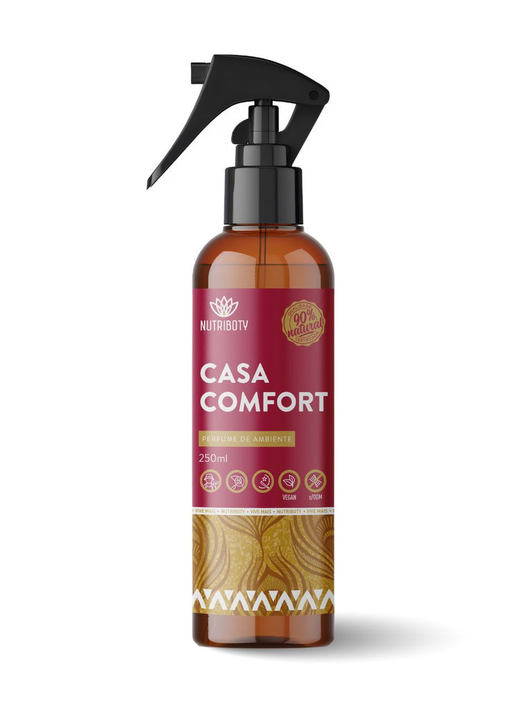 O Perfume de Ambiente Casa Comfort da Nutriboty combina as notas amadeiradas dos óleos essenciais de sândalo e vetiver com aromas cítricos e florais para transformar o teu lar num refúgio de paz e equilíbrio.