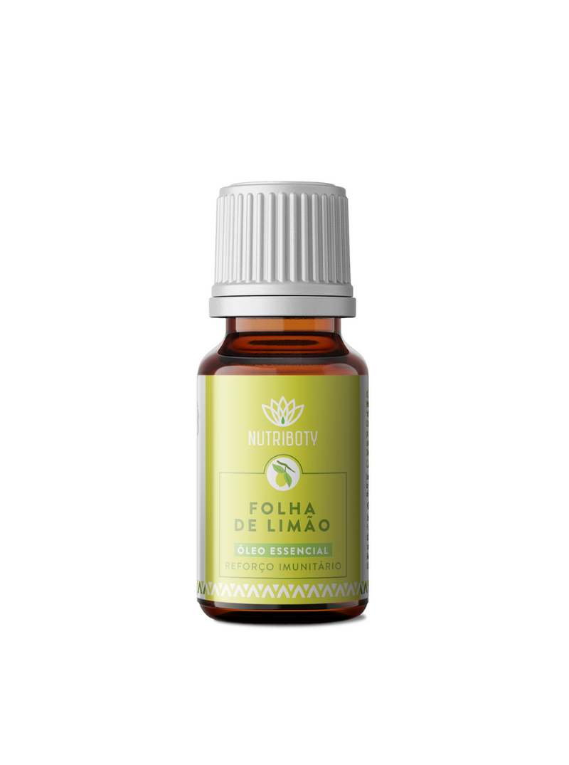 O Óleo Essencial de Folha de Limão da Nutriboty, 100% natural e sustentável, é ideal para reforçar o sistema imunitário e dar energia. Ajuda ainda a desintoxicar o fígado e é anti-infeccioso (antibacteriano e antiviral) bem como anti-inflamatório. Melhora o teu bem-estar e beneficia das vantagens da aromaterapia com os nossos óleos essenciais!